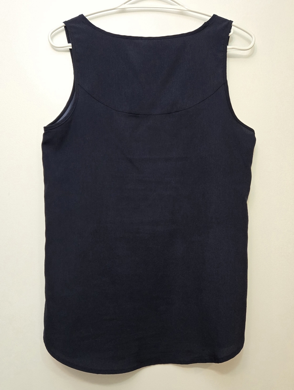 Paraphrase Navy And Pink Floral Dressy Tank Top Size M - Picture 4 of 7